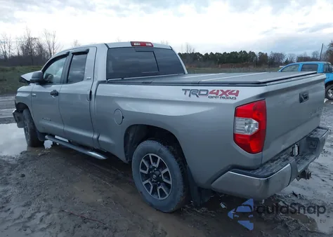 2018 Toyota Tundra Sr5 5.7L V8 z USA, uszkodzony, nr VIN 5TFUY5F19JX696258